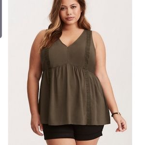 Torrid embroidered challis babydoll tank size 00